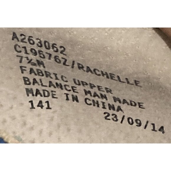 White Mountain Women’s size 7.5 beige Embroidered Cat  Slip-On Loafers shoes - Picture 7 of 7